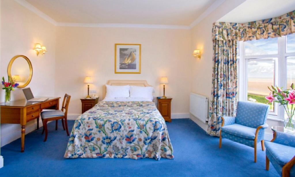 Kingsway Hotel. Клиторпс Номер фото
